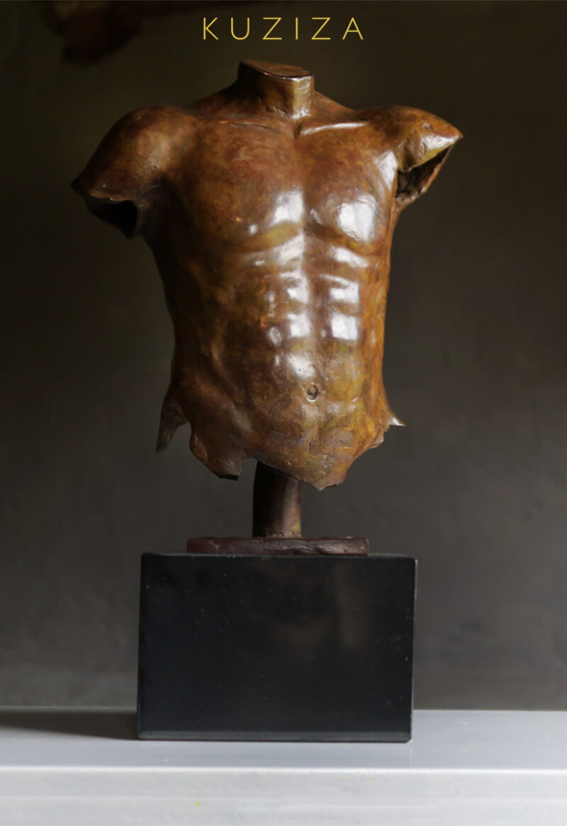 Mannen torso beeld in brons