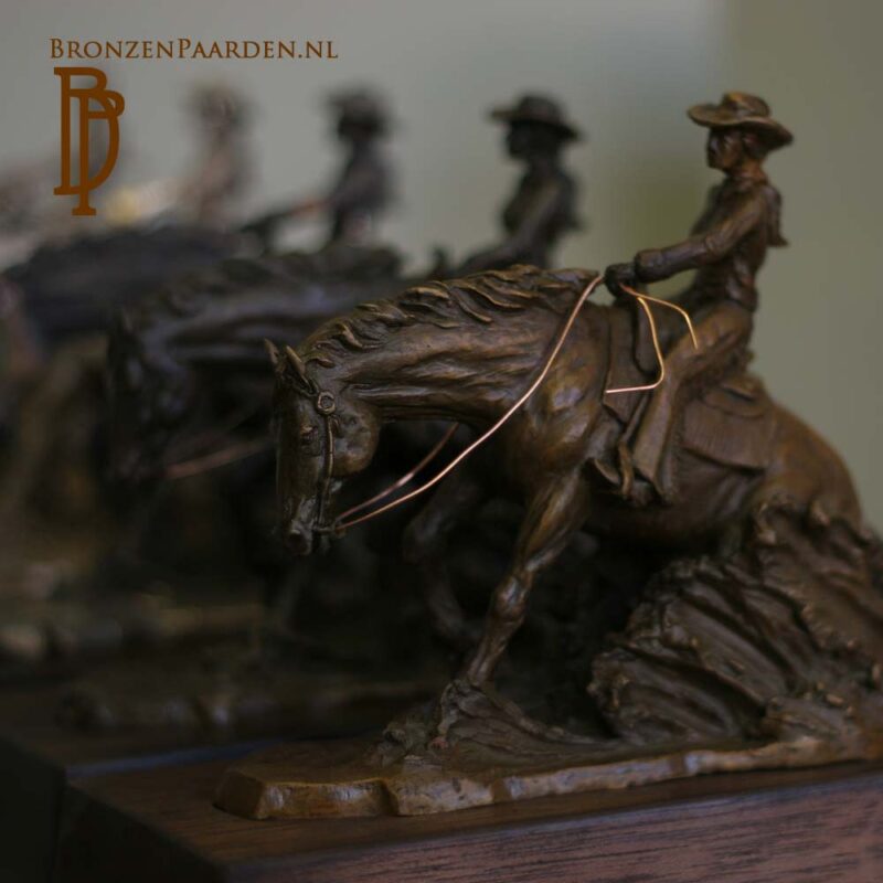 reining sculpture horse